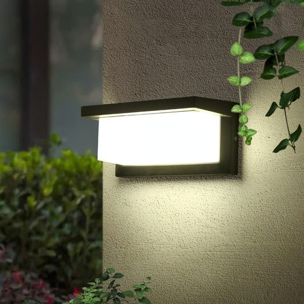 Elegante LED Außenleuchte für Wandmontage