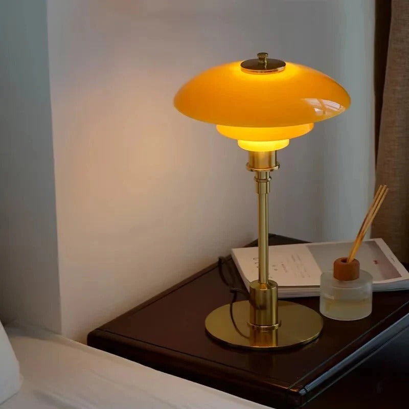 LumiFlex | Dimmbare Tischlampe mit Eleganz und Flexibilität