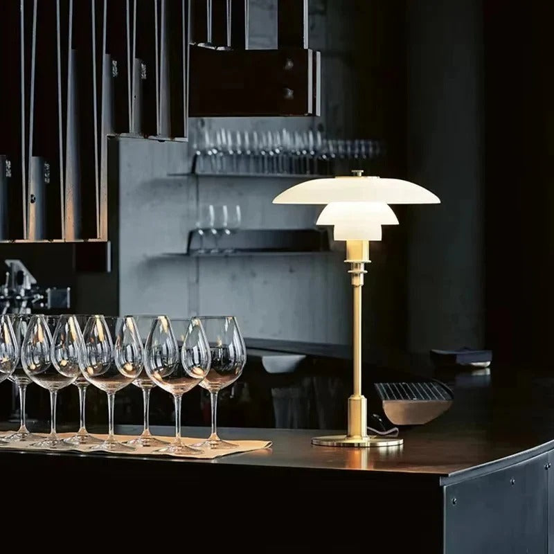 LumiFlex | Dimmbare Tischlampe mit Eleganz und Flexibilität