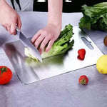 Robuste Schneidebrett aus Titan – Hygienisch und Platzsparend