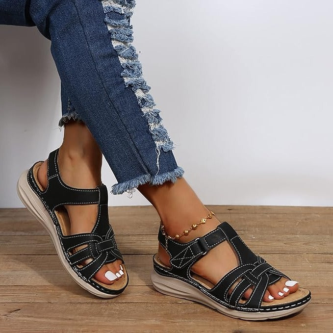 Elegante und Bequeme Sandalen für Frauen mit Klettverschluss
