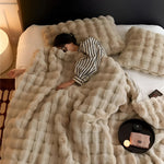 Vielseitige Decke für jedes Wetter mit Stil