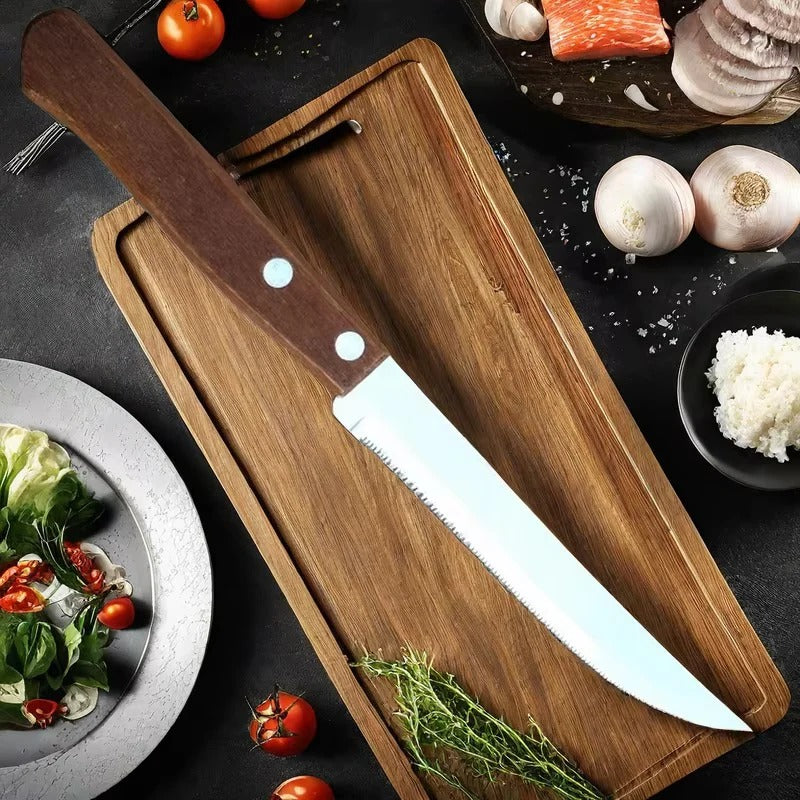 Edelstahl Steakmesser Set mit Holzgriffen und gezahnten Klingen