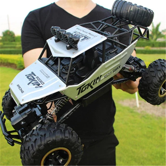 Robuster Fernsteuerungs-Monstertruck im Maßstab 1:12, 4WD