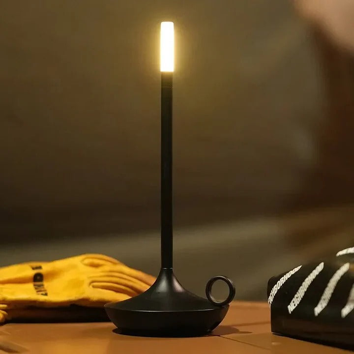 Wiederaufladbare LED Tischlampe mit Touch-Steuerung für Zuhause