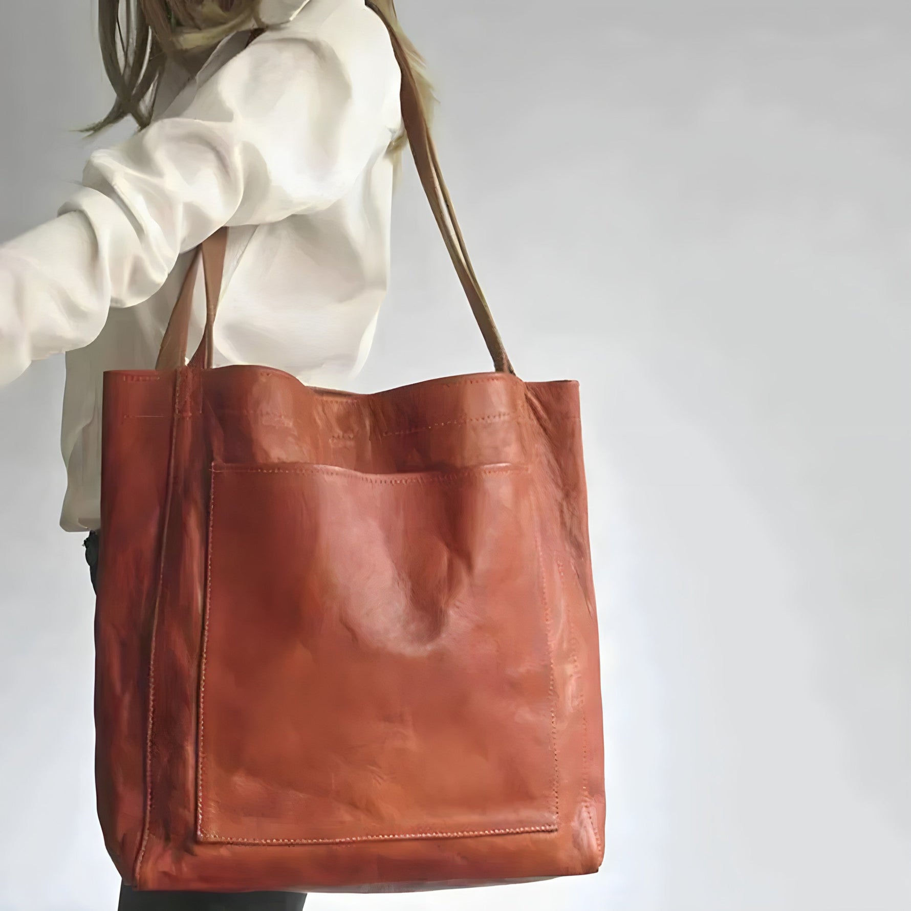 Elegante Handtasche aus Leder mit doppelten Tragegriffen