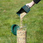 Vogelfutterstation mit Nussknacker-Schutz