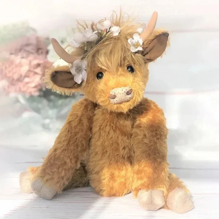 Blumige Highland-Rindfigur aus Plüsch