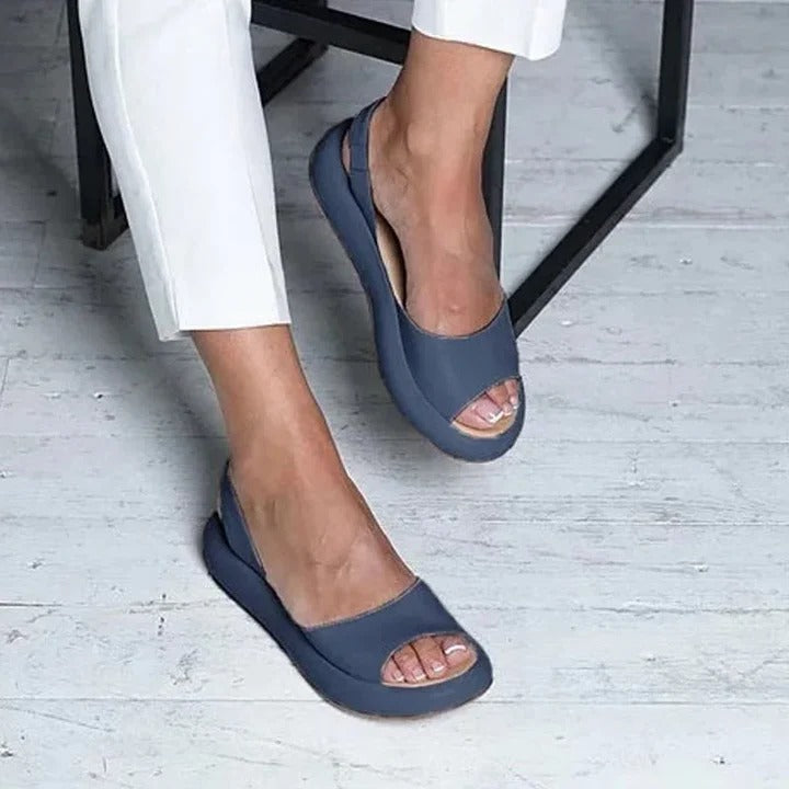 Bequeme Slipper mit Offener Zehenpartie und Elastischem Riemen