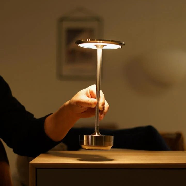 Kabellampe mit Touch-Steuerung und 4 Helligkeitsstufen