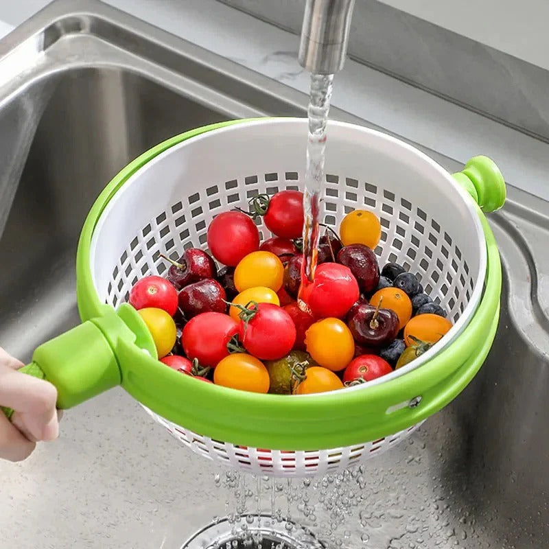 Salatschüssel mit integriertem Spül- und Entwässerungssystem