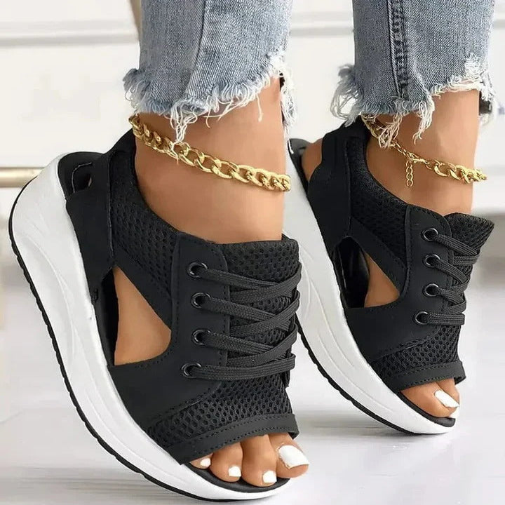 Damen Flache Schnürrsandalen mit Kontrastpanelen und Ausschnitten