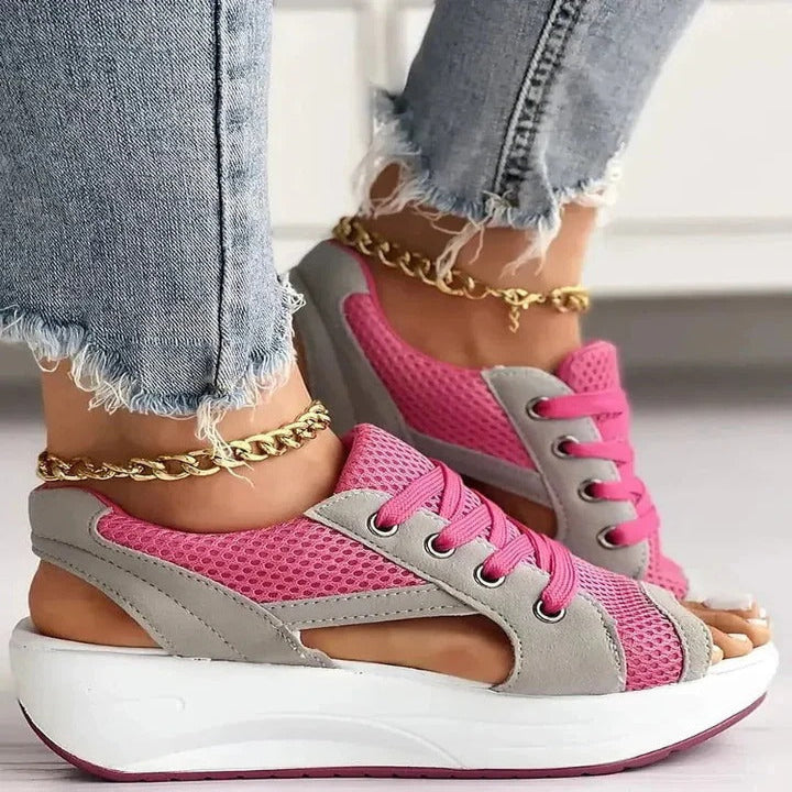 Damen Flache Schnürrsandalen mit Kontrastpanelen und Ausschnitten