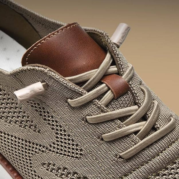 Bequeme Freizeitschuhe mit breiter Zehenbox und gestricktem Obermaterial
