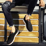 Bequeme Freizeitschuhe mit breiter Zehenbox und gestricktem Obermaterial