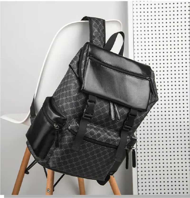 Eleganter Lederrucksack für Laptop und Reisen