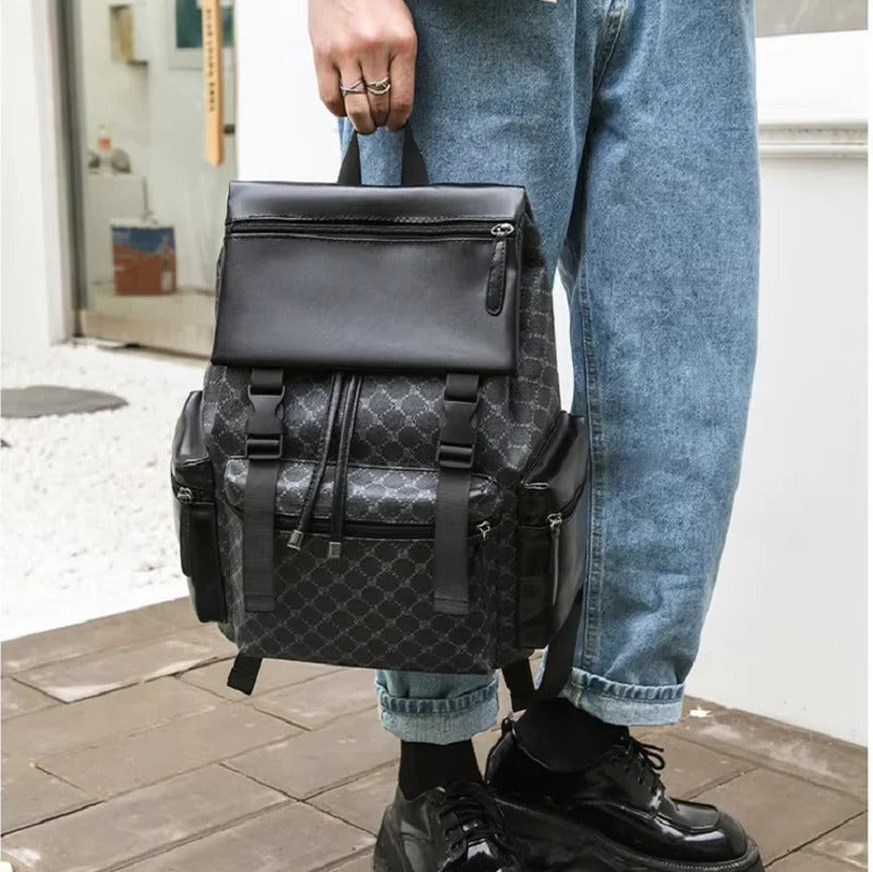 Eleganter Lederrucksack für Laptop und Reisen