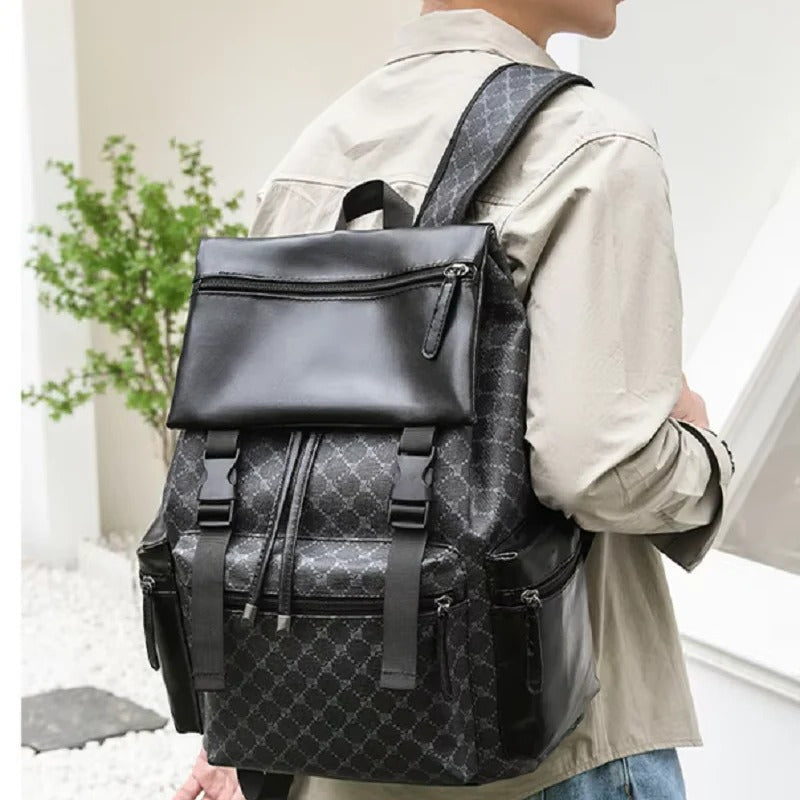 Eleganter Lederrucksack für Laptop und Reisen