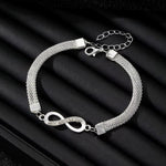 Glitzerndes Armband-Set mit Herz- und Unendlichkeitssymbolen