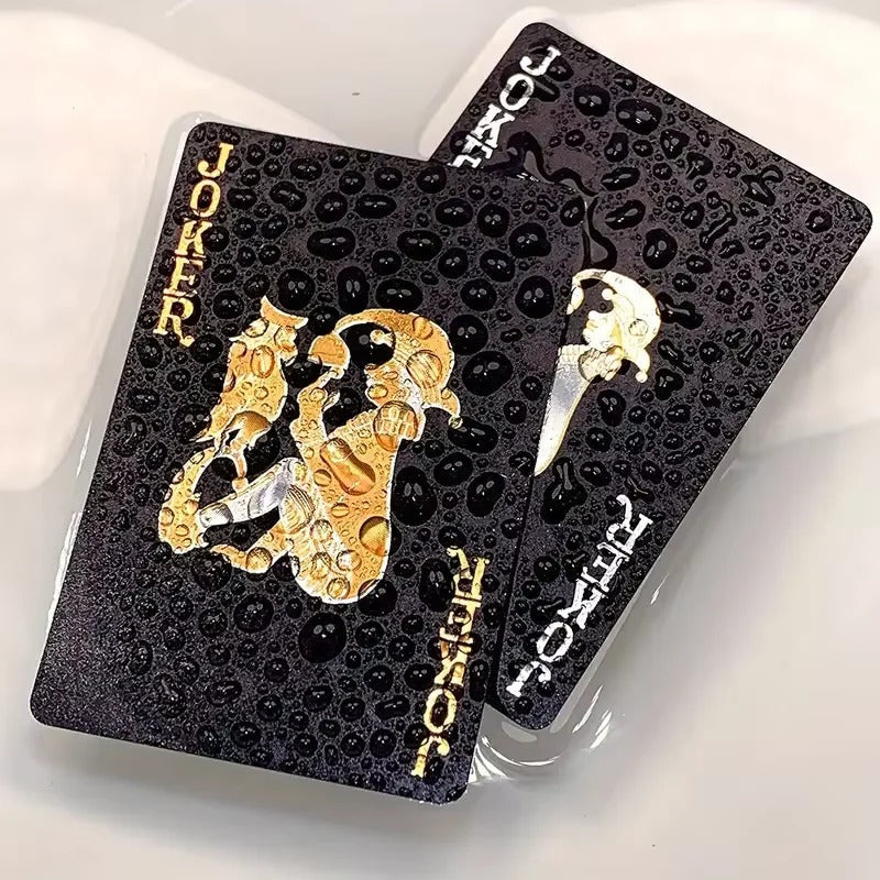 Elegantes Kartenspiel in Schwarz und Gold für Gemütliche Abende