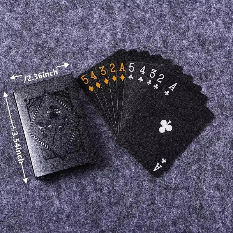Elegantes Kartenspiel in Schwarz und Gold für Gemütliche Abende