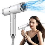 Leichter Haartrockner mit Präzisionsdüse für perfektes Styling