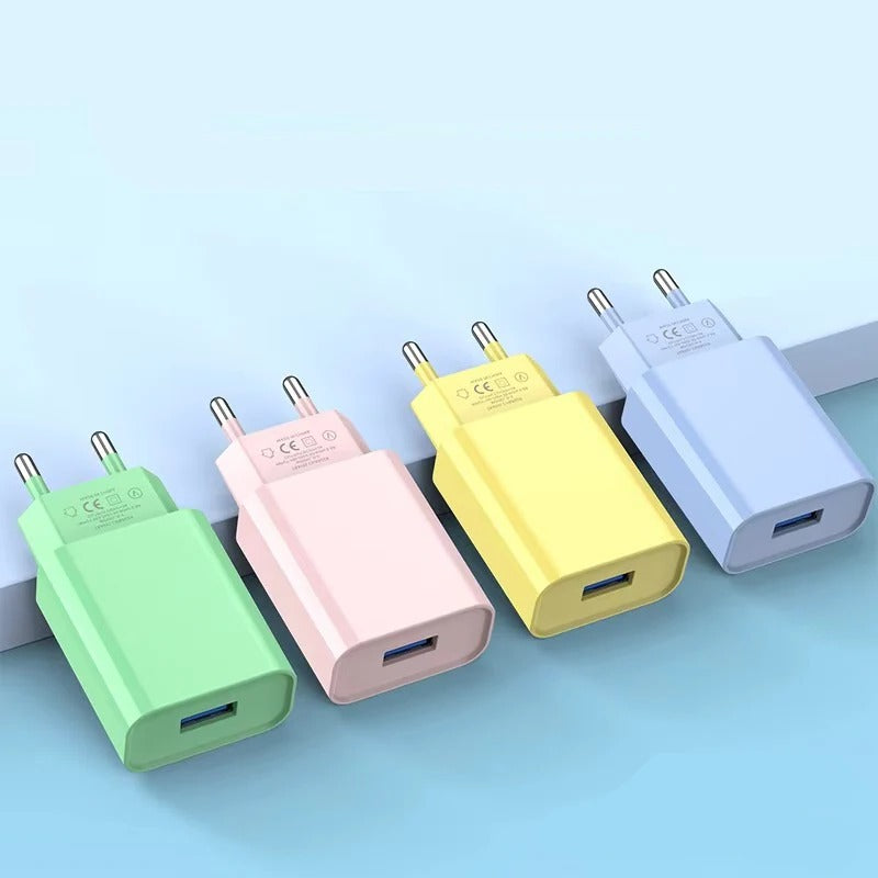 Kompakter USB-Wandladegerät mit 10W und 5V 2A