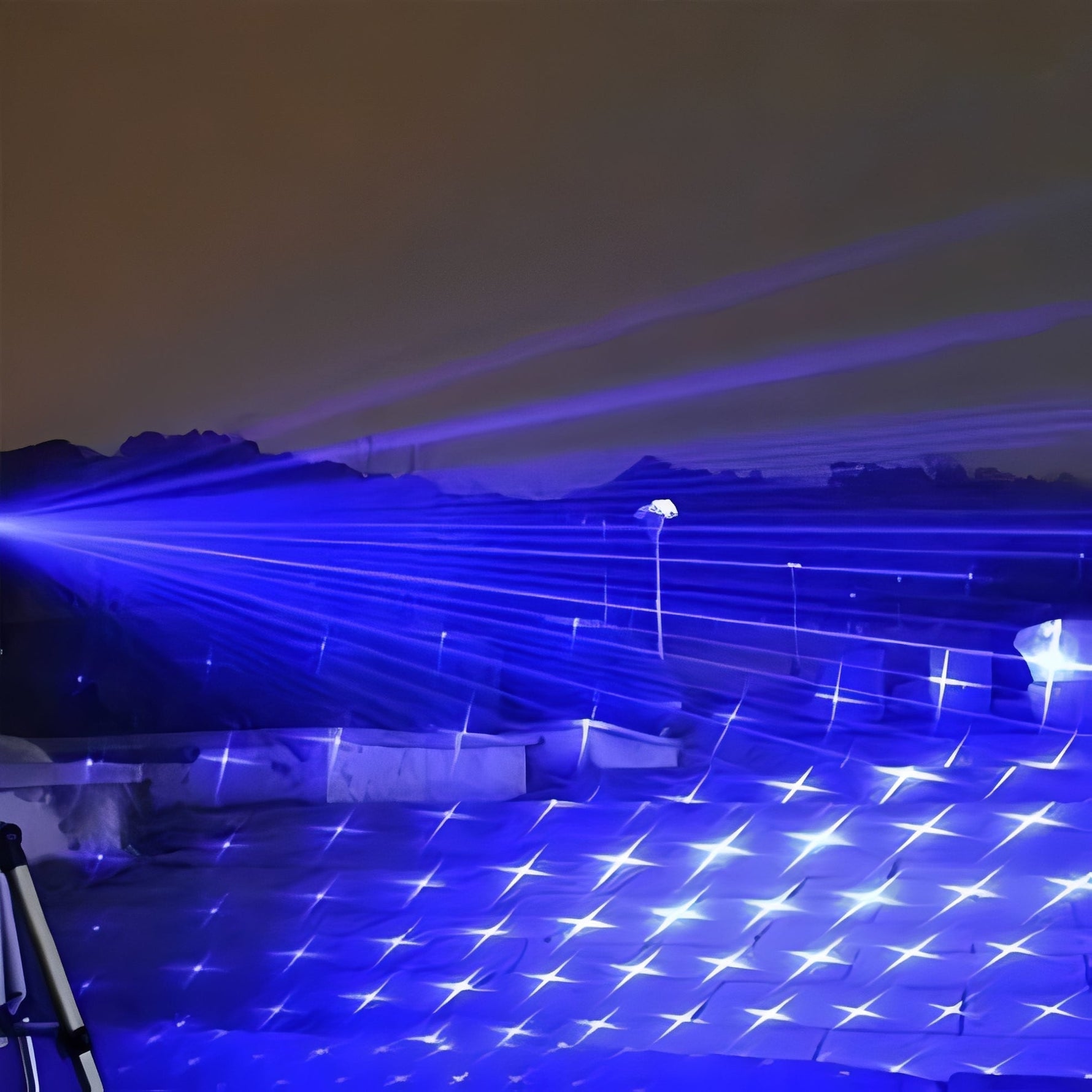 Verstellbare Taschenlampe mit aufladbarem Batteriesystem