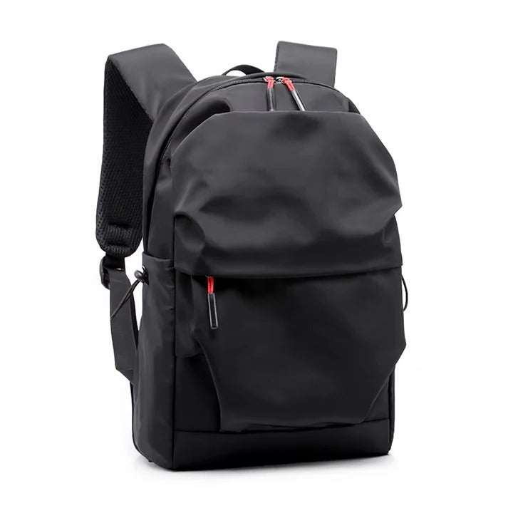Schwarzer Rucksack mit Vielfältigen Fächern