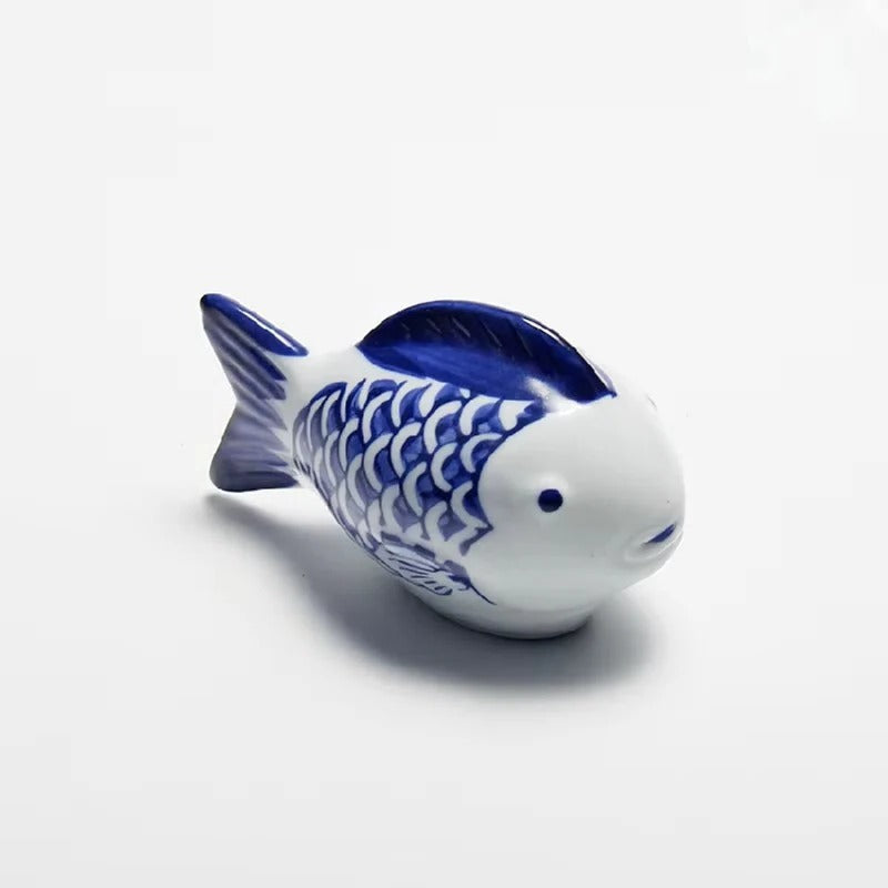 Eleganter Koi-Fisch aus Porzellan für Ihr Schreibtisch-Design