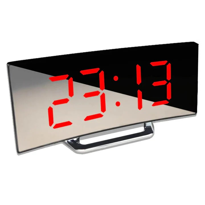 Kompakter Wecker mit geschwungenem LED-Spiegeldisplay
