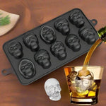 Gruselige Eiswürfelform mit 10 Schädel-Fächern für kreative Drinks