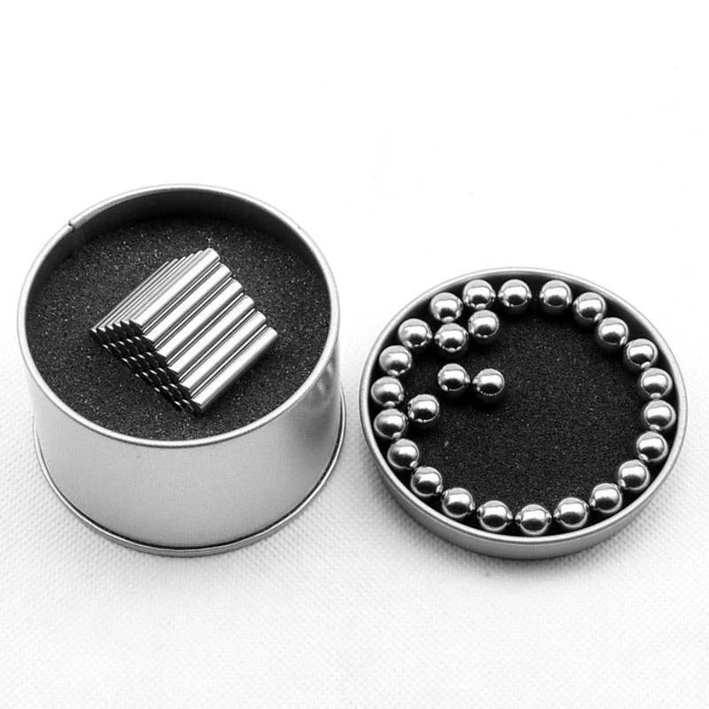 Magnetisches Bau-Set mit flexiblen Verbindungsstäben