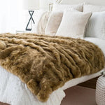 Luxuriöse Kuscheldecke aus Kunstfell für Ihr Zuhause
