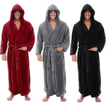 Langärmliger Fleece-Bademantel für Herren mit Kapuze und kuscheligen Taschen