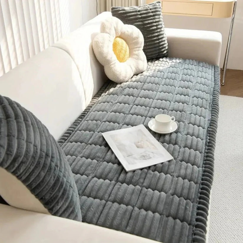 Gemütlicher Sofabezug mit eleganter Rüschendesign