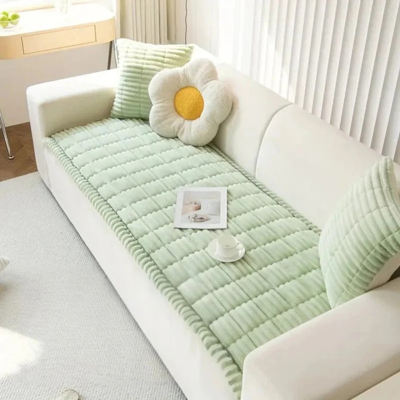 Gemütlicher Sofabezug mit eleganter Rüschendesign