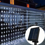 Solarbetriebene Lichtervorhänge für den Außenbereich – Perfekte Gartenbeleuchtung