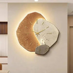 Elegante Wanduhr aus Naturholz mit Sanfter LED-Beleuchtung
