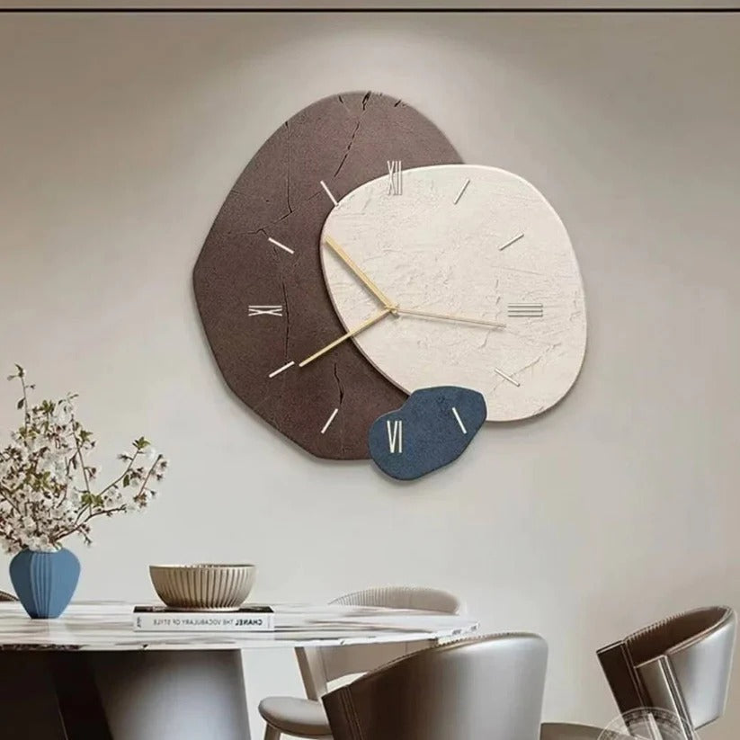 Wanduhr aus Naturholz mit Sanfter LED-Beleuchtung