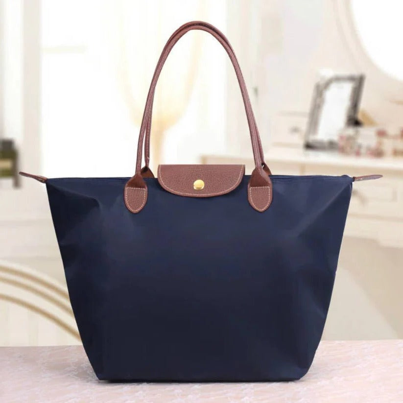 Vielseitige Schultertasche aus strapazierfähigem Material in neun Farben
