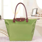 Vielseitige Schultertasche aus strapazierfähigem Material in neun Farben