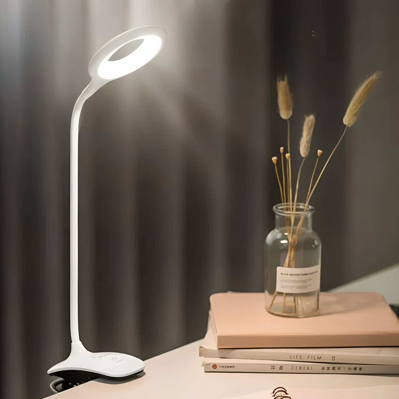Flexibles LED-Leselicht mit USB-Akku und dimmbarem Design für den Schreibtisch