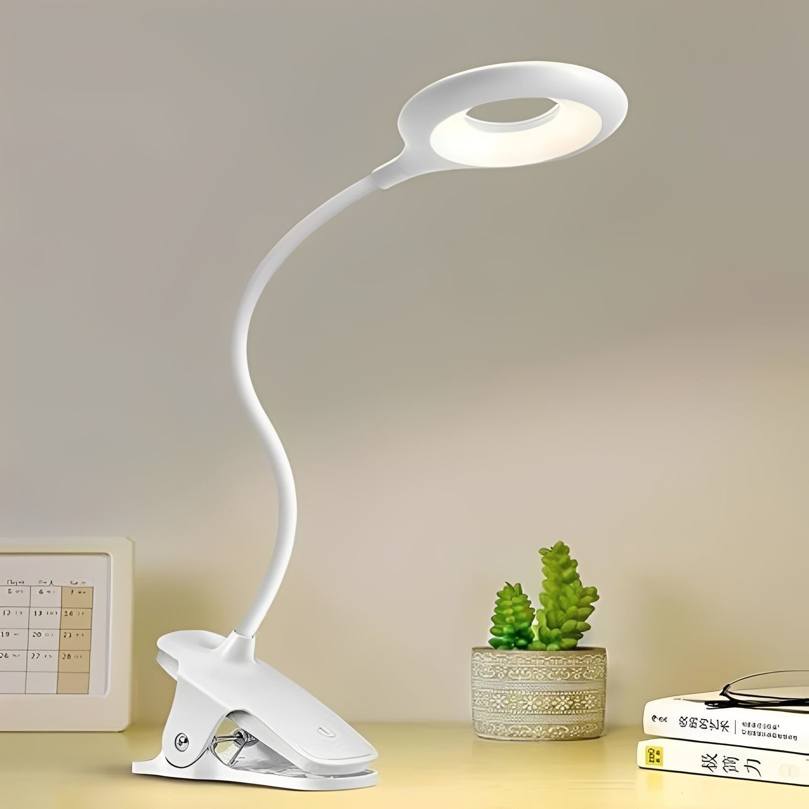 Flexibles USB-Leselicht mit Clip und dimmbarer Funktion für den Schreibtisch