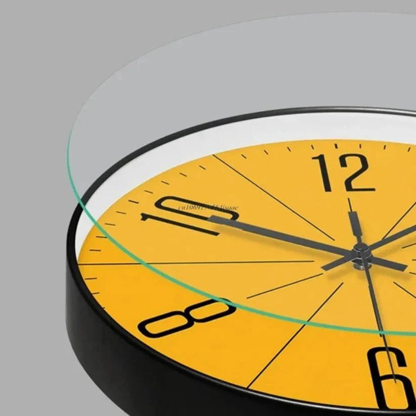 Stille Quarz-Wanduhr im zeitlosen Design für jedes Zuhause