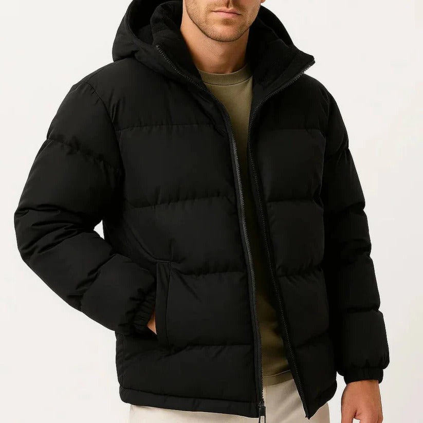 Leichte Herren Steppjacke mit Kapuze für kalte Tage