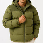 Leichte Herren Steppjacke mit Kapuze für kalte Tage