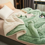 Bequeme Fleece-Decke für Sofa und Bett – Ideal für Reisen