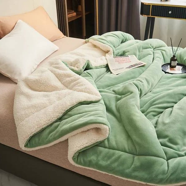 Bequeme Fleece-Decke für Sofa und Bett – Ideal für Reisen