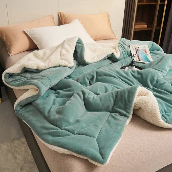 Bequeme Fleece-Decke für Sofa und Bett – Ideal für Reisen